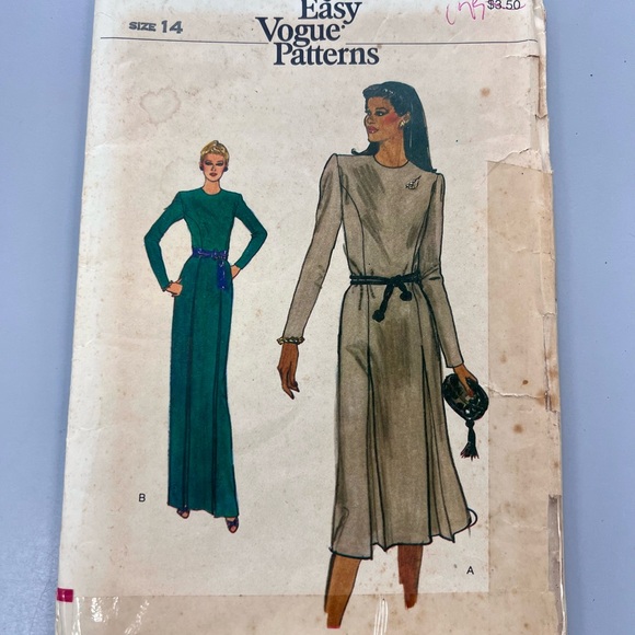 Vogue Other - Vogue Long Sleeve Dress Sewing Pattern